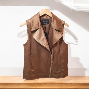 ❄️ 50% off winter Massimo Dutti satin metallic sleeveless zip collar vest XS